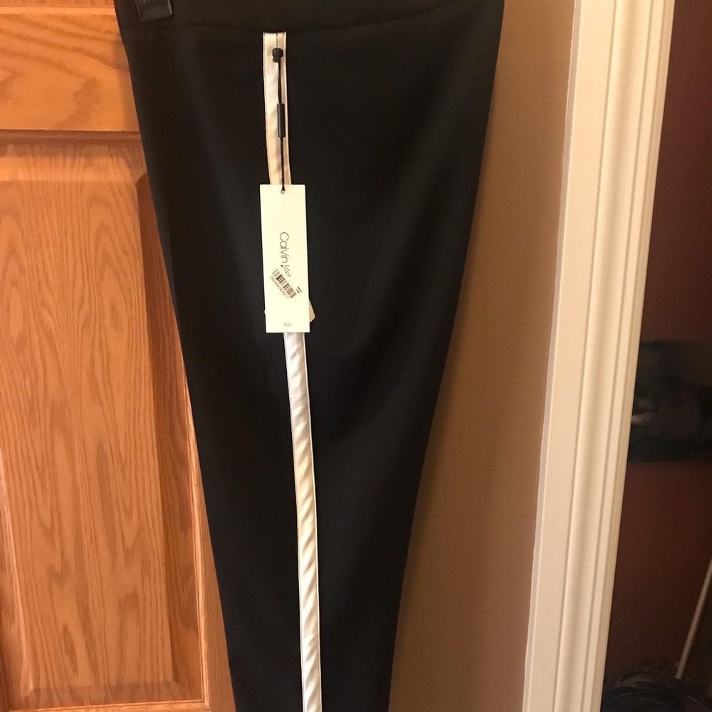 Women’s Straight Leg Slacks - Picture 2 of 4